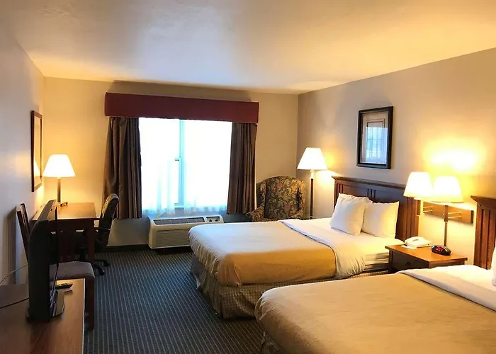 Express & By Ihg - Great Lakes-free Breakfast And Naval Base Shuttle 3* Zion