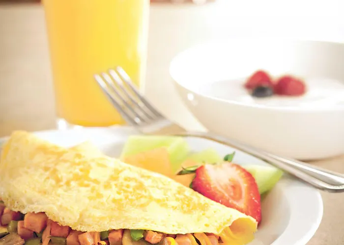 Hotel Express & By Ihg - Great Lakes-free Breakfast And Naval Base Shuttle