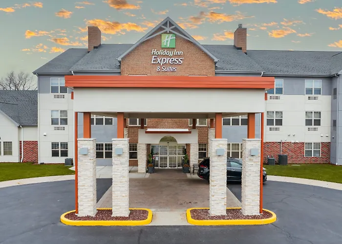Hotel Express & By Ihg - Great Lakes-free Breakfast And Naval Base Shuttle 3*