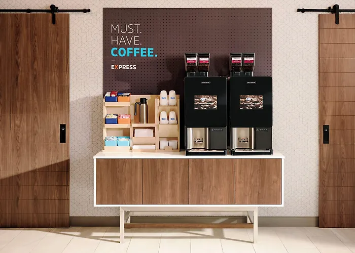 Express & By Ihg - Great Lakes-free Breakfast And Naval Base Shuttle Hotel Zion